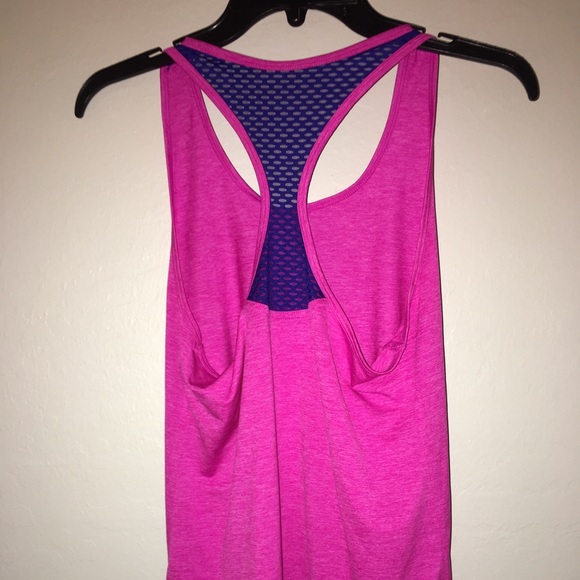 Workout tank top - Picture 2 of 2